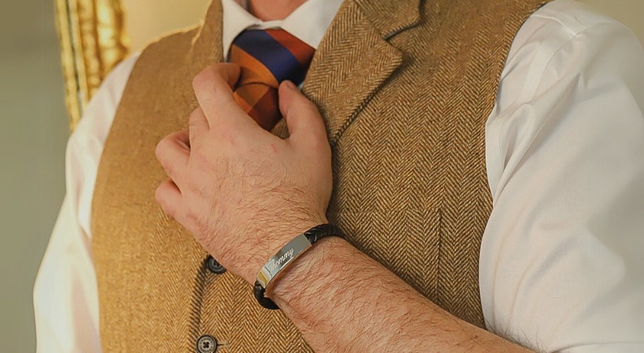 Cadeau Fête des Pères 2025 : pourquoi le bracelet personnalisé en cuir tressé est le meilleur choix